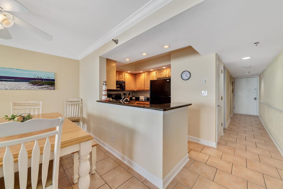Condo, 1 King Bed with Sofa bed (Perdido Sun 702) | Dining