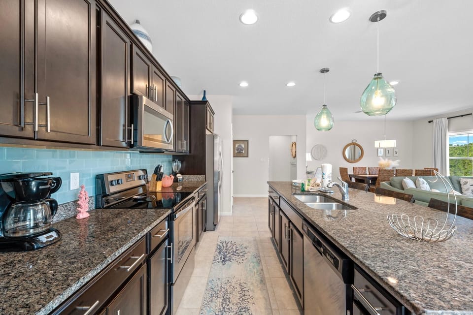 House, Multiple Beds (Emerald Tides at Lost Key Villas) | Private kitchen | Oven, toaster, paper towels