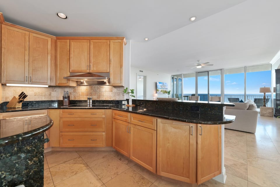 Condo, Multiple Beds (Mediterranean West 302) | Private kitchen | Oven, toaster, paper towels