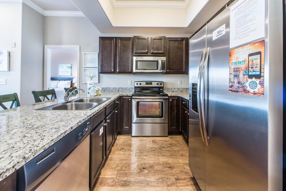 Condo, Multiple Beds (Alerio E204) | Private kitchen | Oven, toaster