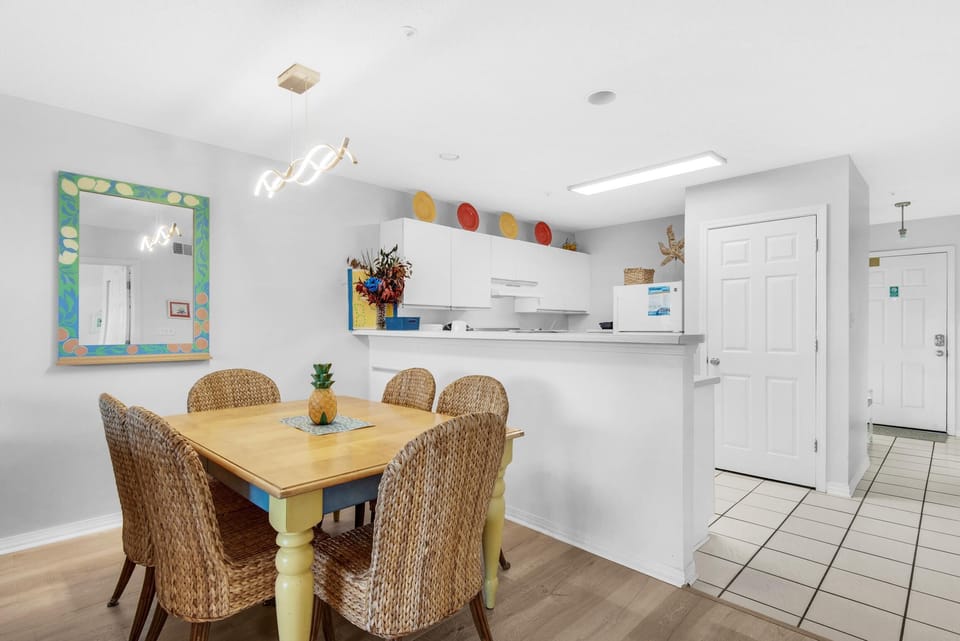 Condo, Multiple Beds (Maravilla 1309) | Dining