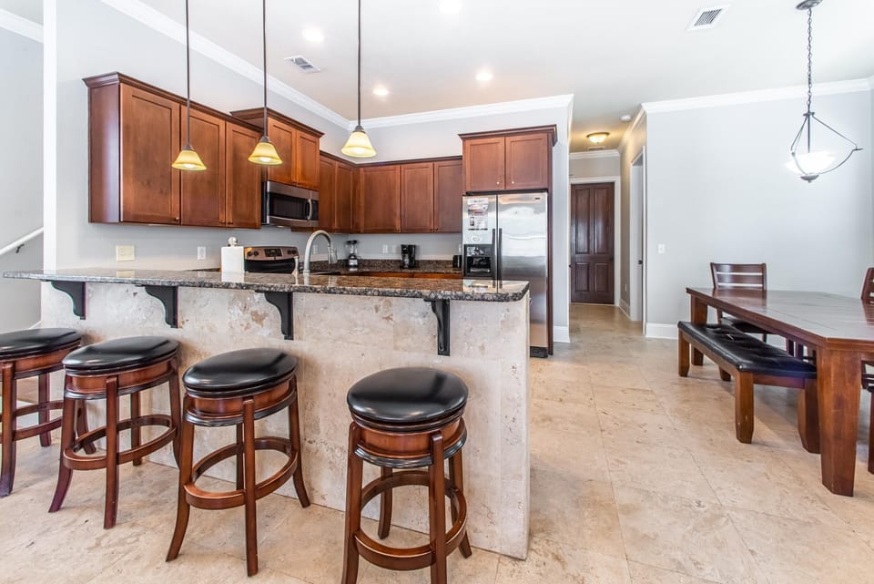 House, Multiple Beds (Beach Rx) | Private kitchen | Oven, toaster