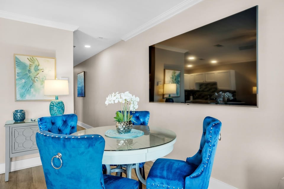 Condo, 1 King Bed with Sofa bed (Grand Caribbean East 305) | Dining