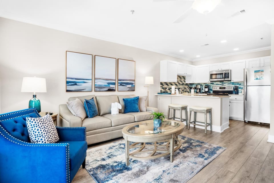 Condo, 1 King Bed with Sofa bed (Grand Caribbean East 305) | Living area | TV