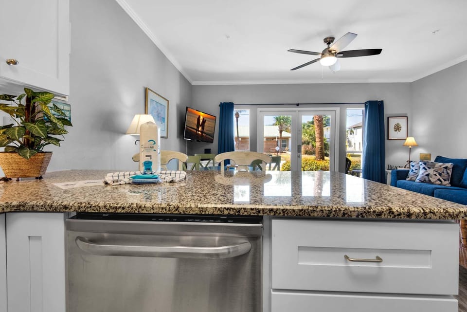 Condo, 1 Queen Bed with Sofa bed (Caribbean Dunes 120) | Interior