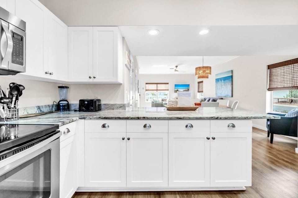 House, Multiple Beds (Palm Grove at Sago Sands Unit A) | Private kitchen | Oven, toaster