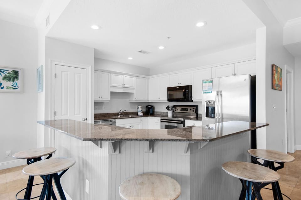 Condo, Multiple Beds (Legacy 104) | Private kitchen | Oven, toaster