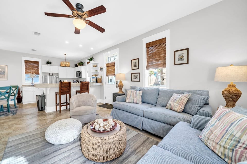 House, Multiple Beds (Blue Sky Bungalow 156) | Living area | TV