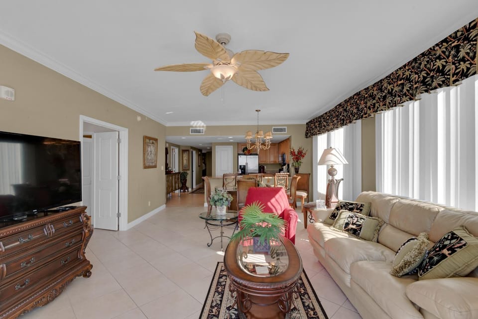 Condo, Multiple Beds (Grandview East 401) | Living area | TV