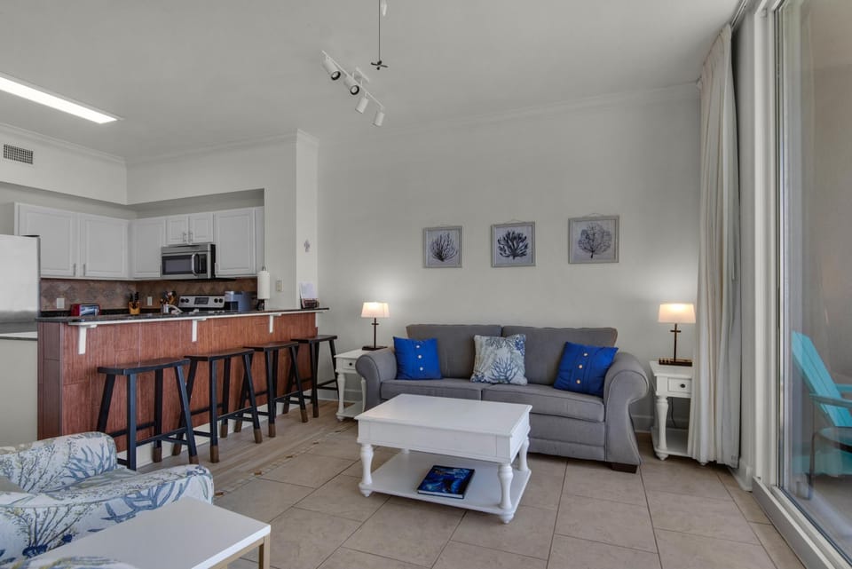 Living area | TV