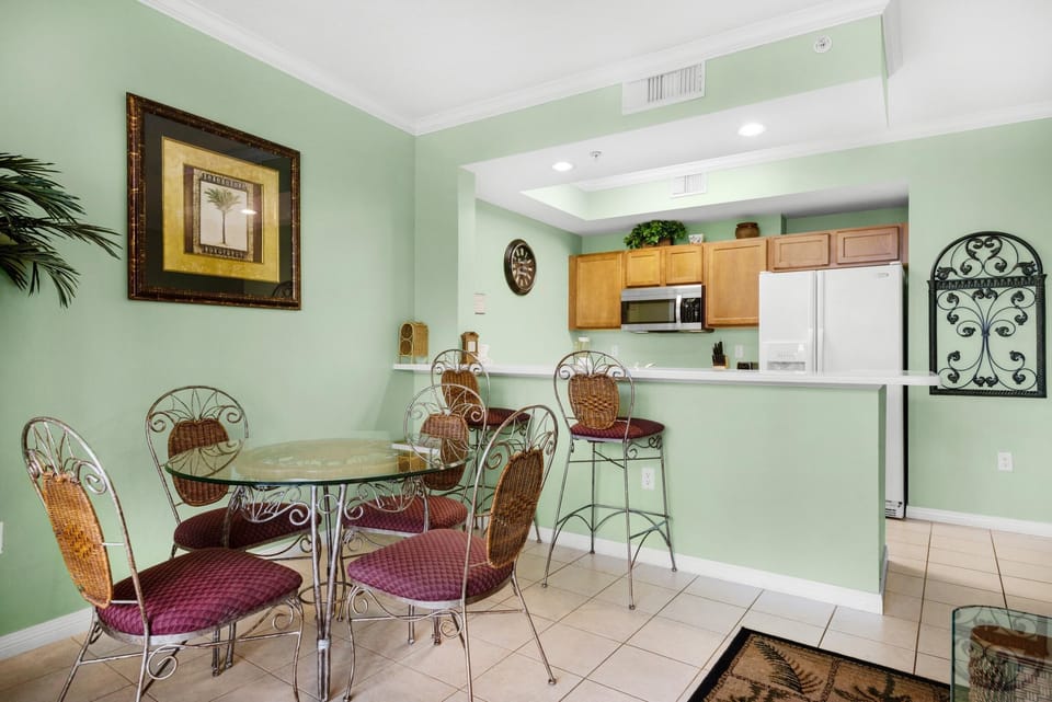 Condo, 1 King Bed with Sofa bed (Destin West Bayside Sandpiper L07) | Dining