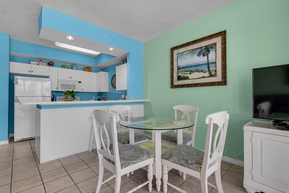 Condo, 1 King Bed with Sofa bed (Destin West Gulfside #203) | Dining