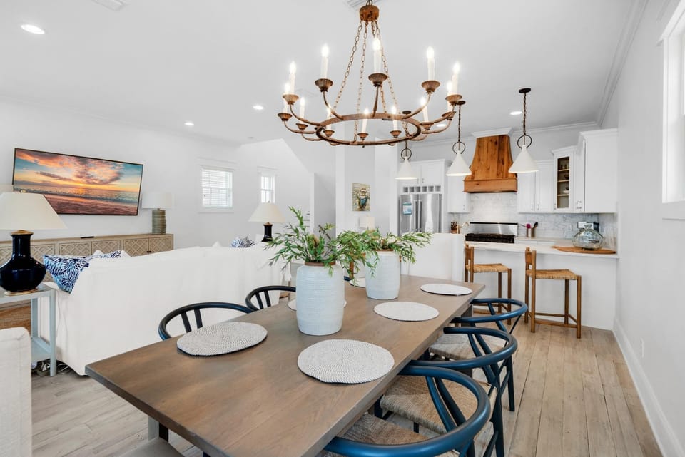 House, Multiple Beds (Churchill Dunes) | Dining