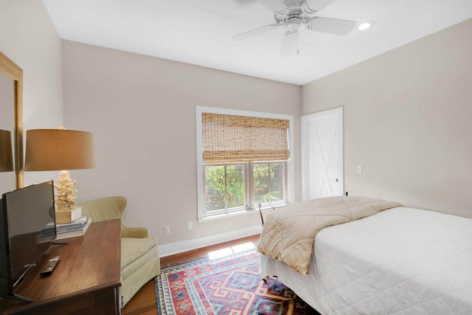 House, Multiple Beds (Magnolia Cottage) | 2 bedrooms, WiFi