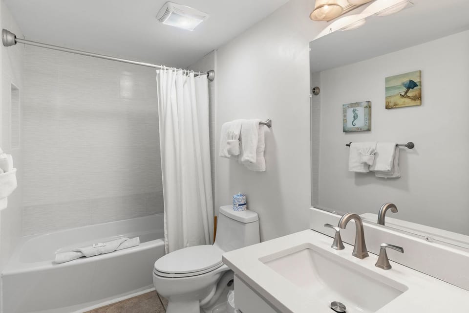 Beachy Keen Apartment in Miramar Beach