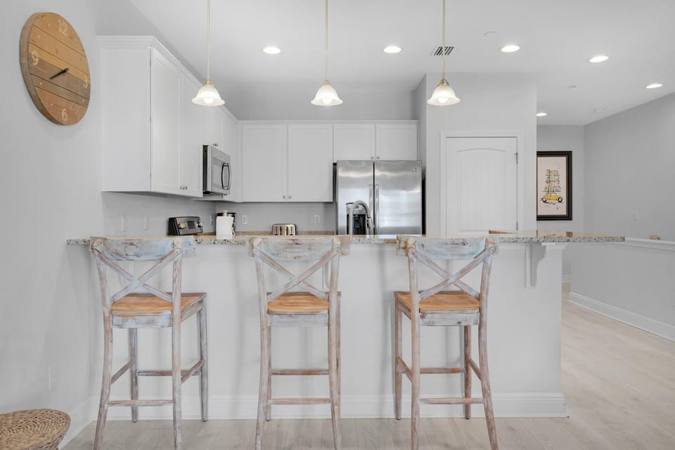 House, Multiple Beds (Sea La Vie) | Private kitchen | Oven, toaster