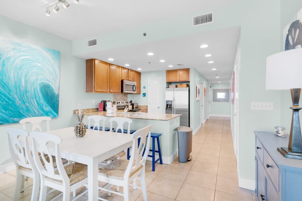 Condo, Multiple Beds (Sterling Breeze 1401) | Dining
