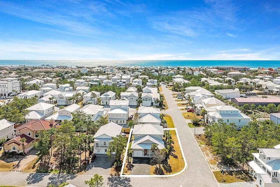 House, Multiple Beds (The Heidi-way) | Aerial view