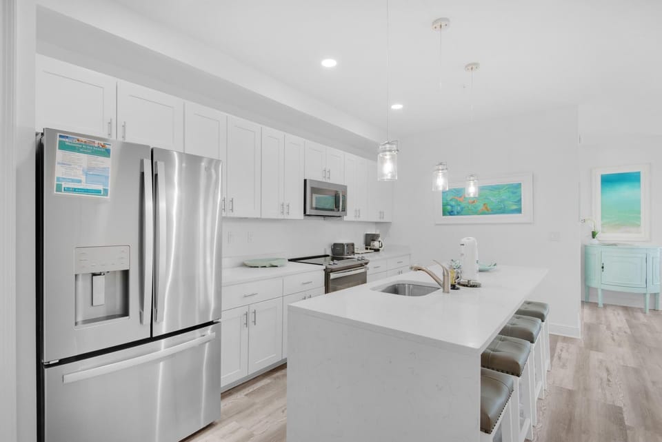 Condo, Multiple Beds (Gulf Place Residences 109) | Private kitchen | Oven, toaster