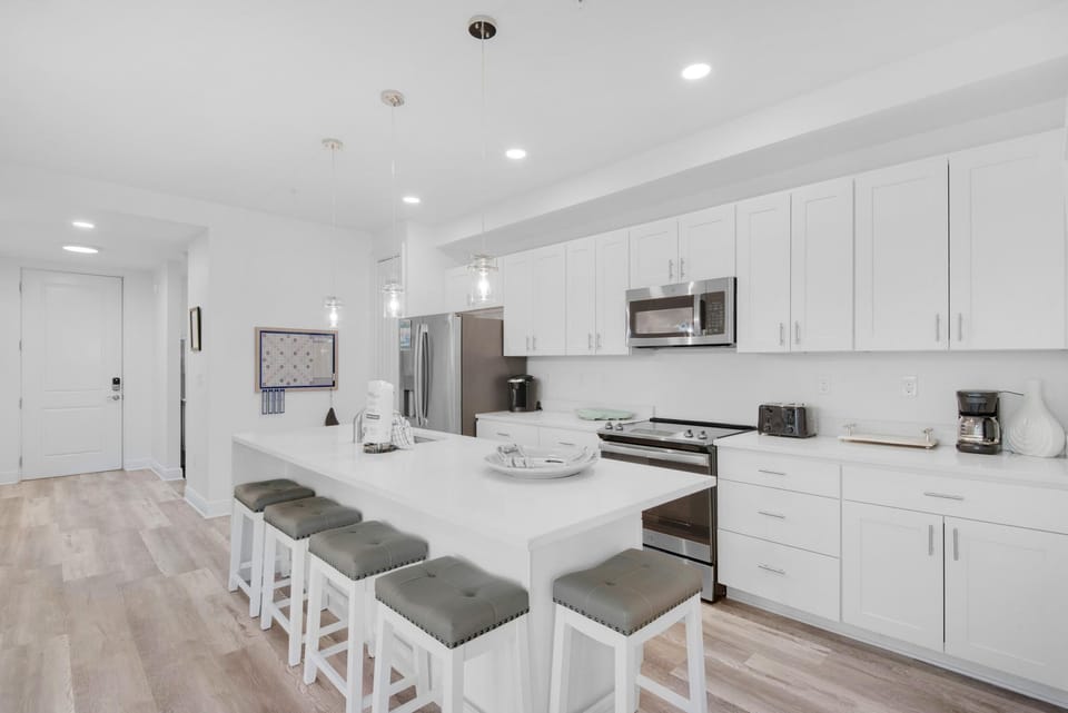 Condo, Multiple Beds (Gulf Place Residences 109) | Private kitchen | Oven, toaster