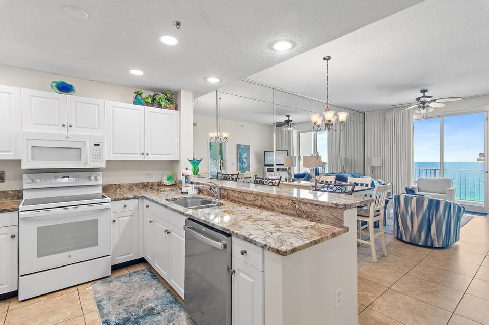 Condo, Multiple Beds (Leeward Key 1202) | Private kitchen | Oven, toaster