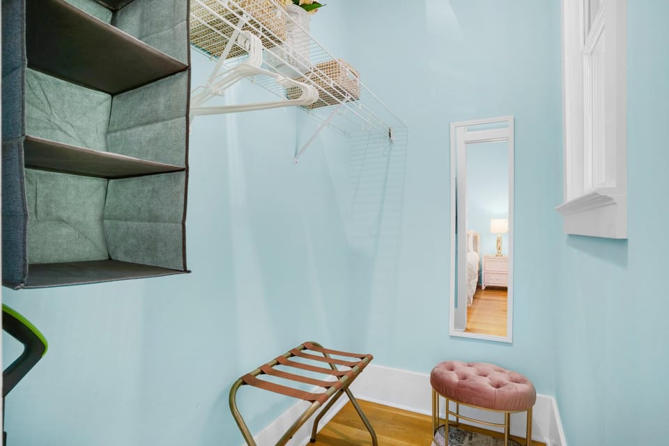 House, Multiple Beds (Charlie Boy) | Interior
