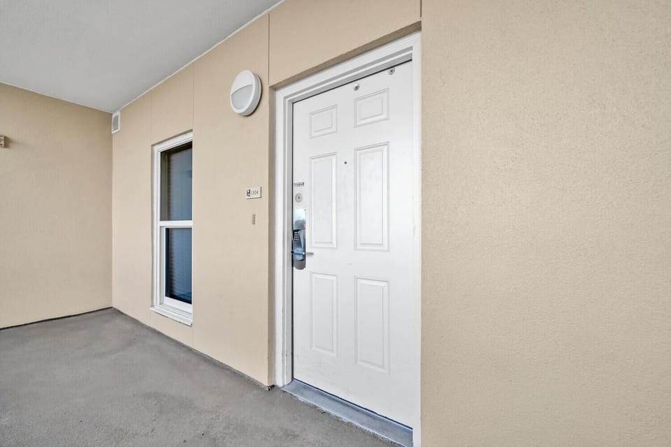 Condo, Multiple Beds (Majestic Beach Towers 1-1304) | Interior