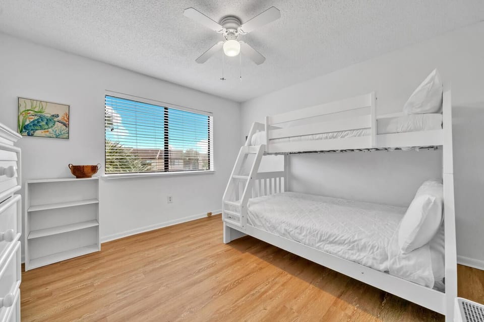 House, 1 Queen Bed with Sofa bed (Portside P6) | 2 bedrooms, WiFi
