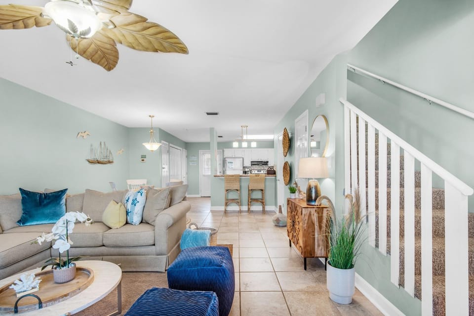 House, Multiple Beds (Beach Dream) | Living area | TV