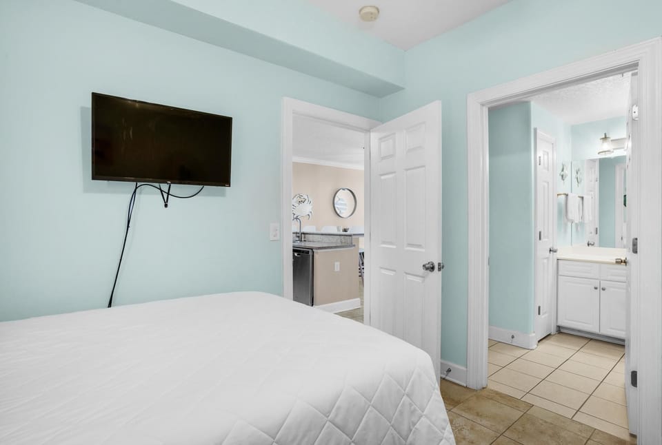 Condo, Multiple Beds (Ocean Villa 1206) | 2 bedrooms, WiFi