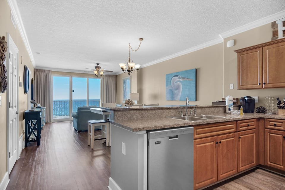 Condo, Multiple Beds (Ocean Villa 803) | Interior