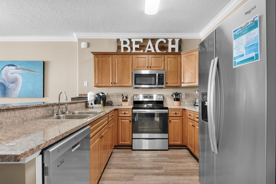 Condo, Multiple Beds (Ocean Villa 803) | Private kitchen | Oven, toaster