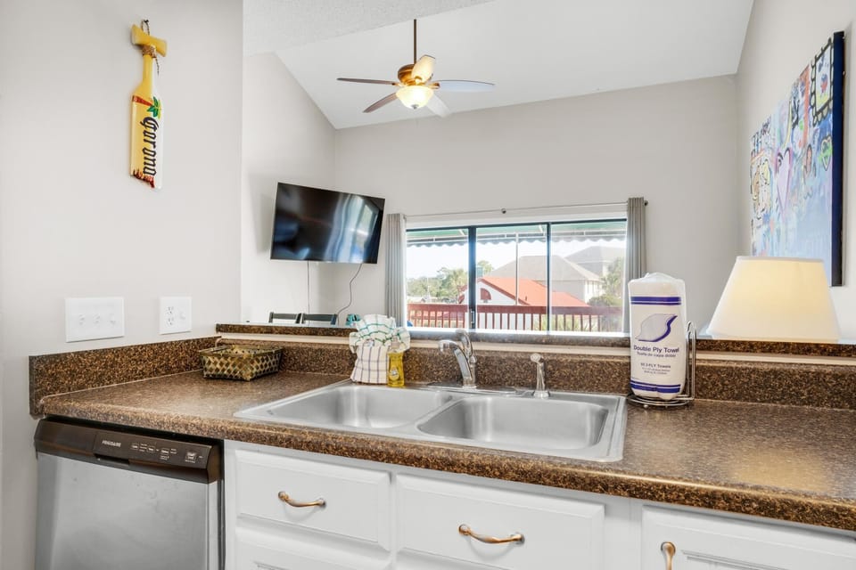 Condo, 2 Queen Beds (St Thomas Square Villa 414) | Interior