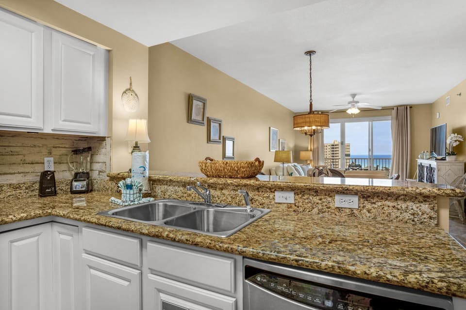 Condo, Multiple Beds (Ariel Dunes II 904) | Private kitchen | Oven, toaster