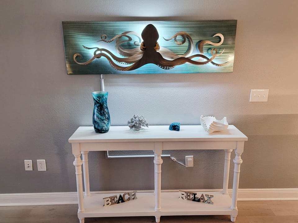 Condo, Multiple Beds (Emerald Beach 1036 - Turquoise Turtle) | Interior