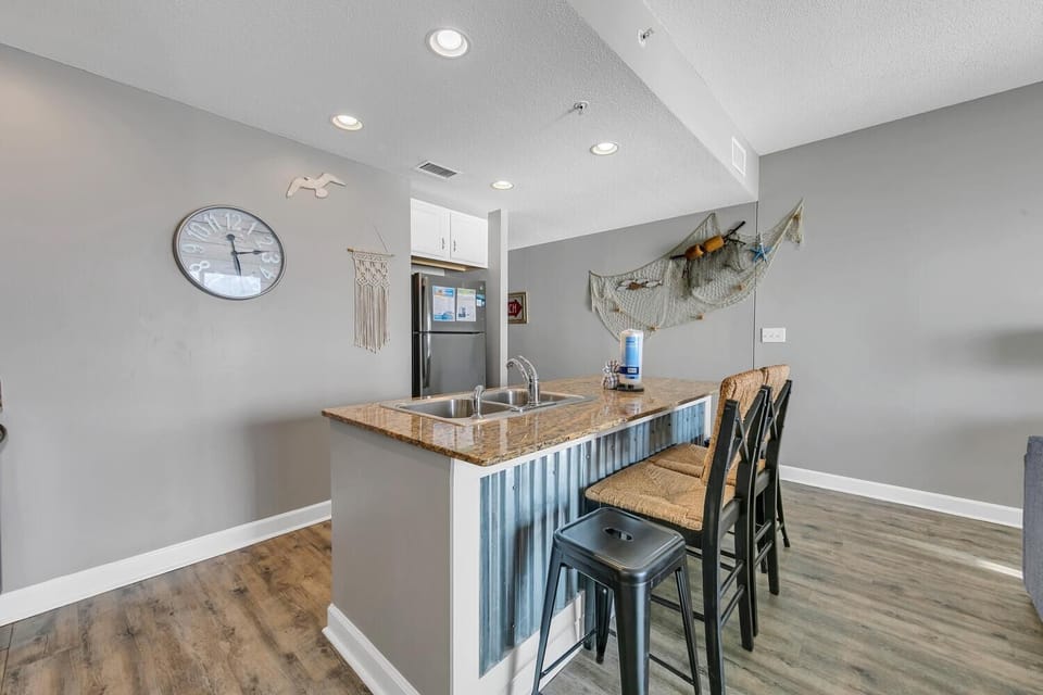 Condo, Multiple Beds (Sterling Reef 1704) | Interior