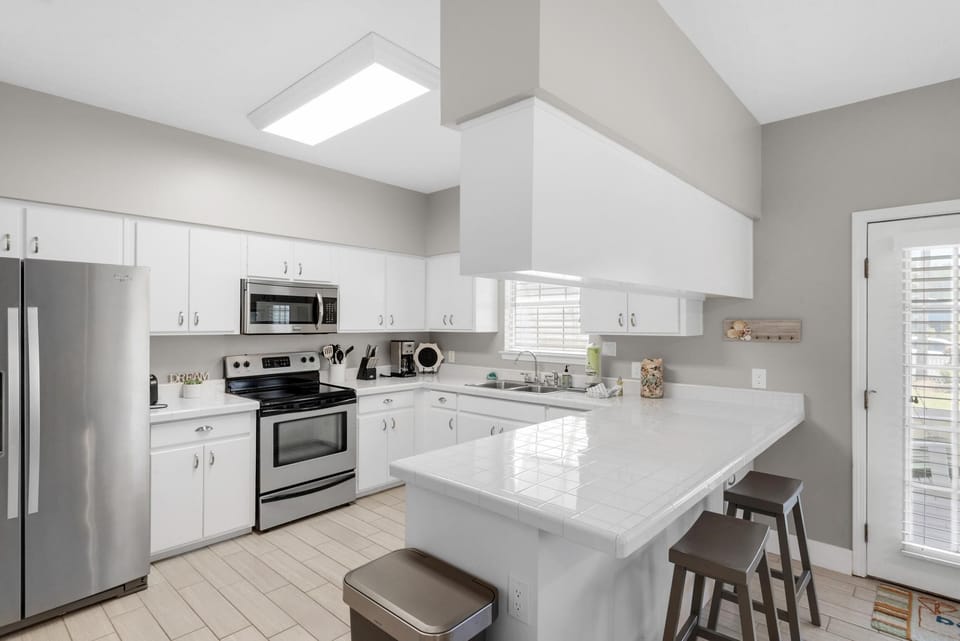 House, Multiple Beds (Golden Shores) | Private kitchen | Oven, toaster