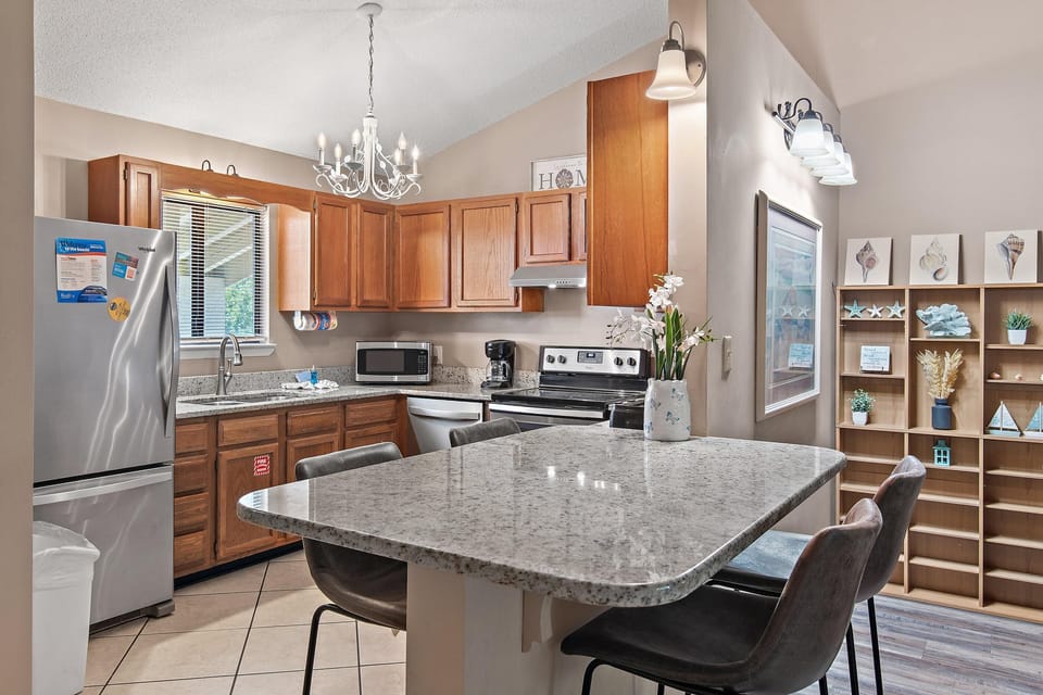 Condo, Multiple Beds (Chateau La Mer II #904) | Private kitchen