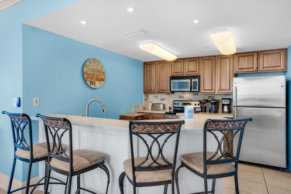 Condo, Multiple Beds (Seychelles 1601) | Private kitchen | Oven, toaster