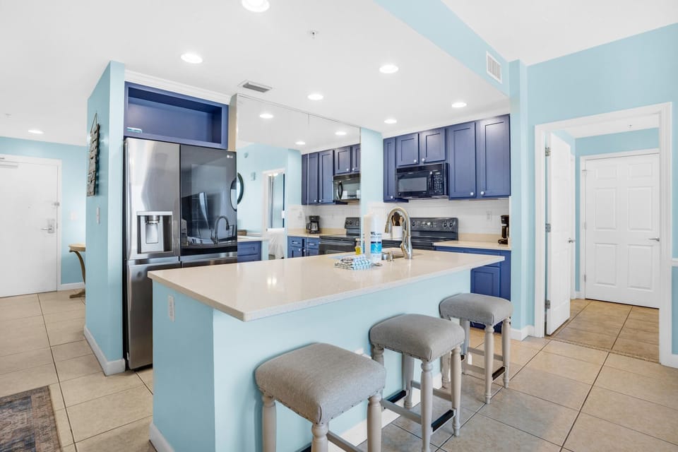 Condo, Multiple Beds (Sterling Reef 603) | Private kitchen | Oven, toaster