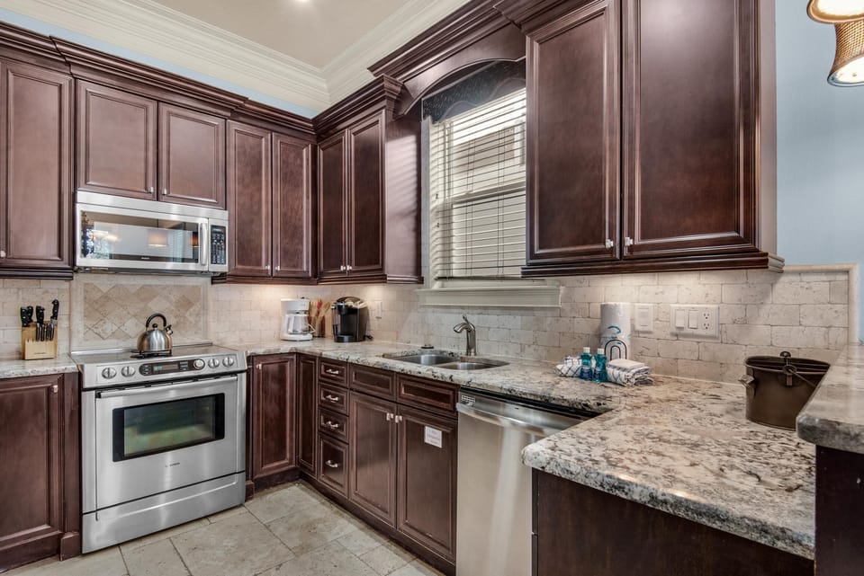 House, Multiple Beds (Bikini Villa) | Private kitchen | Oven, toaster