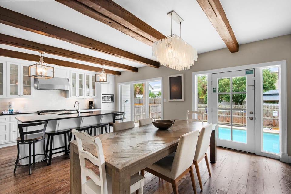 House, Multiple Beds (Casa Blanca) | Dining