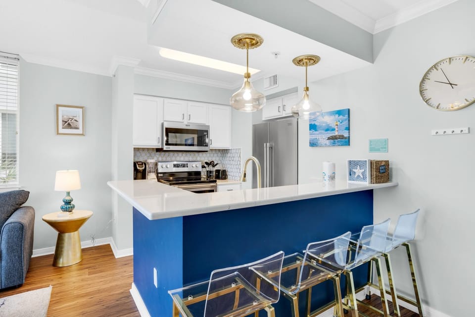 Condo, 1 King Bed with Sofa bed (Destin West Bayside Pelican #308) | Private kitchen | Oven, toaster
