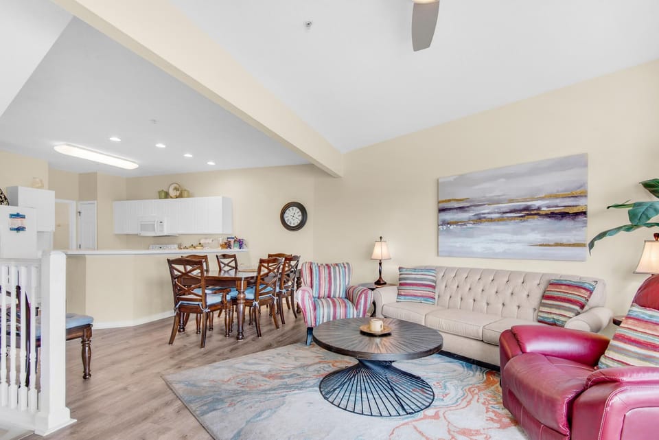House, Multiple Beds (Beach Pointe 101) | Living area | TV