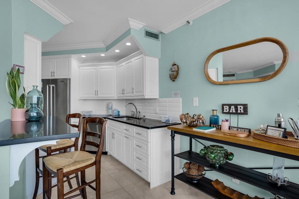 Condo, 1 King Bed with Sofa bed (Surfside Resort #403) | Private kitchen | Oven, toaster