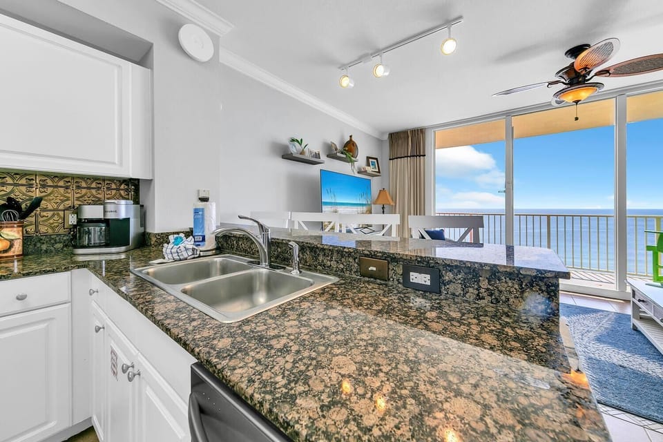 Condo, Multiple Beds (Tidewater 1113) | Private kitchen | Oven, toaster