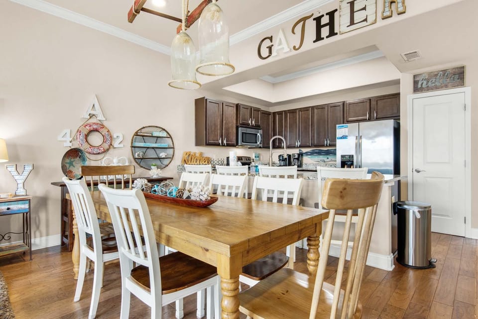 Condo, Multiple Beds (Alerio A402) | Dining