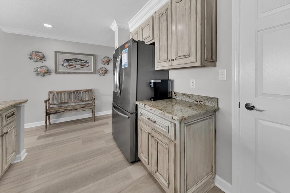 Condo, Multiple Beds (Sterling Beach #1206) | Interior