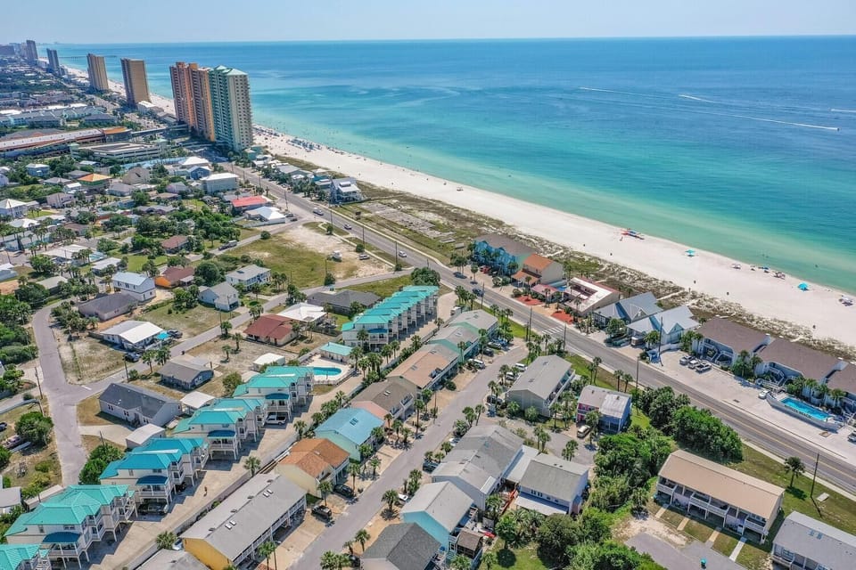 House, Multiple Beds (The Palms A6) | Aerial view