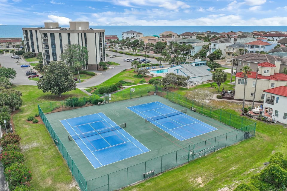 Enclave 702a Apartment in Destin